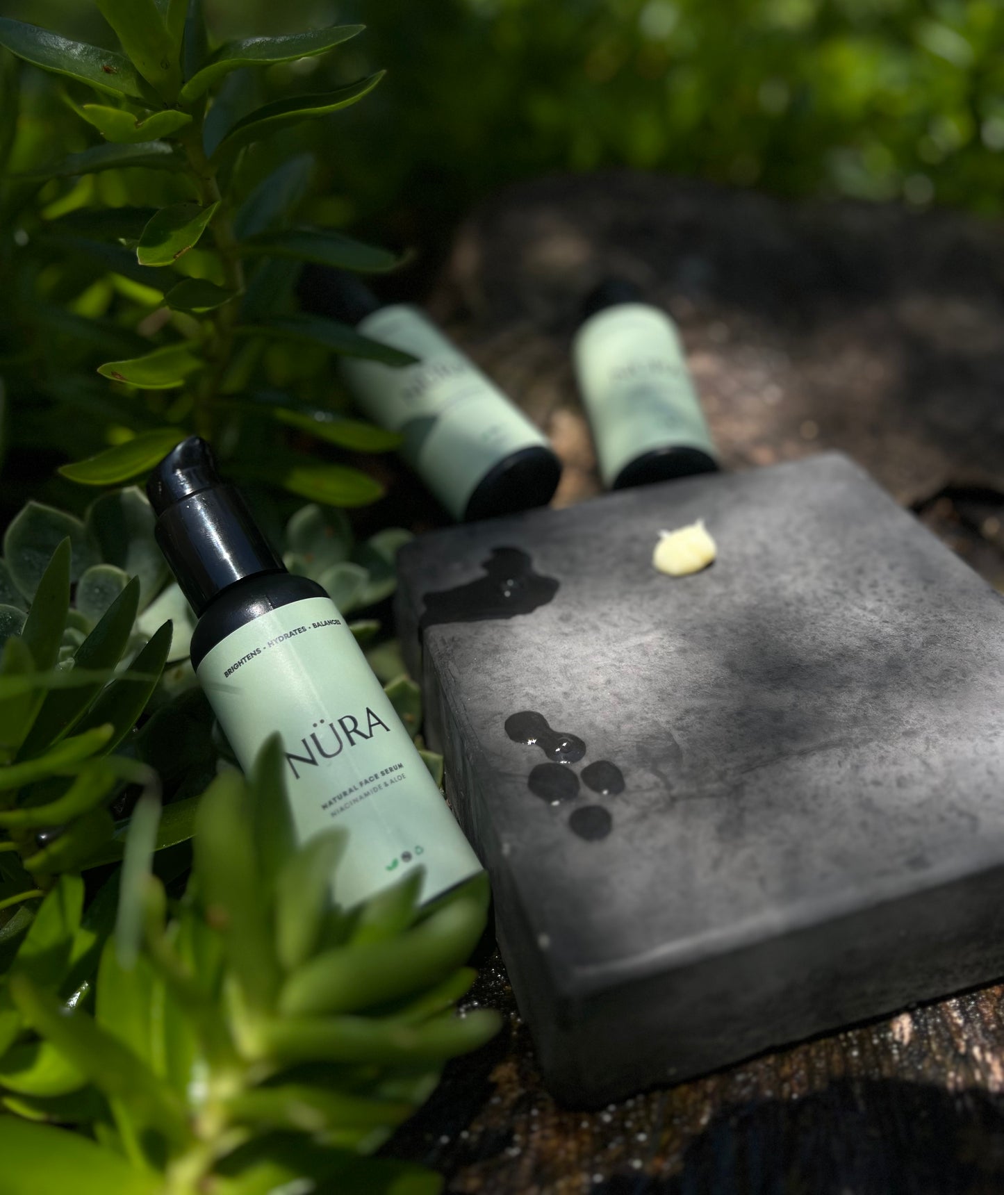 Nüra Natural Glow Face Serum - Niacinamide & Aloe (100ml)